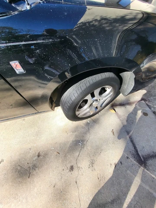 2004 Saturn Ion - Image 5 of 10
