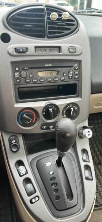 2004 Saturn Vue - Image 12 of 13