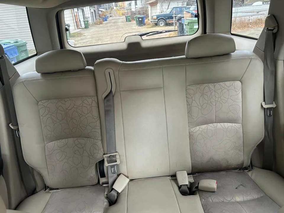 2004 Saturn Vue - Image 9 of 13