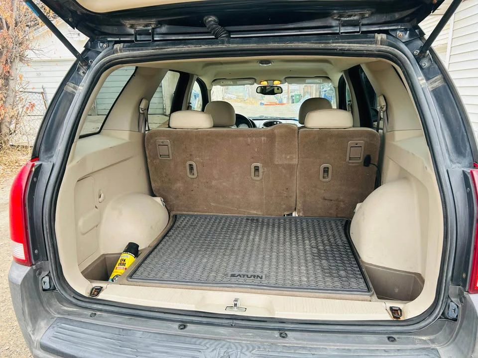 2004 Saturn Vue - Image 5 of 13