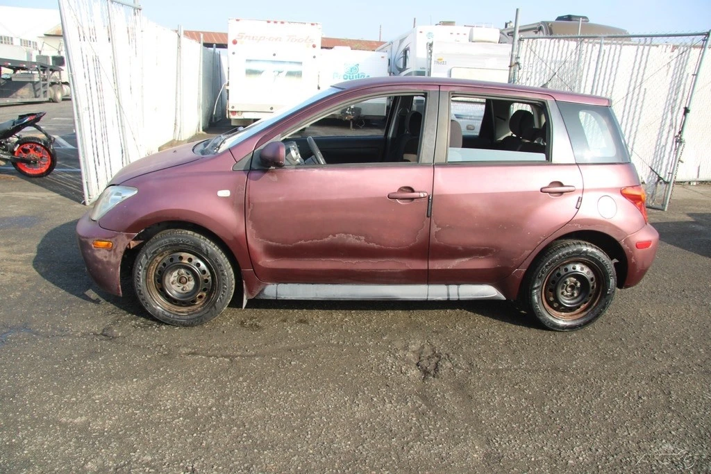 2004 Scion xA - Image 3 of 21