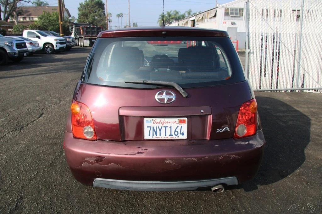 2004 Scion xA - Image 5 of 21
