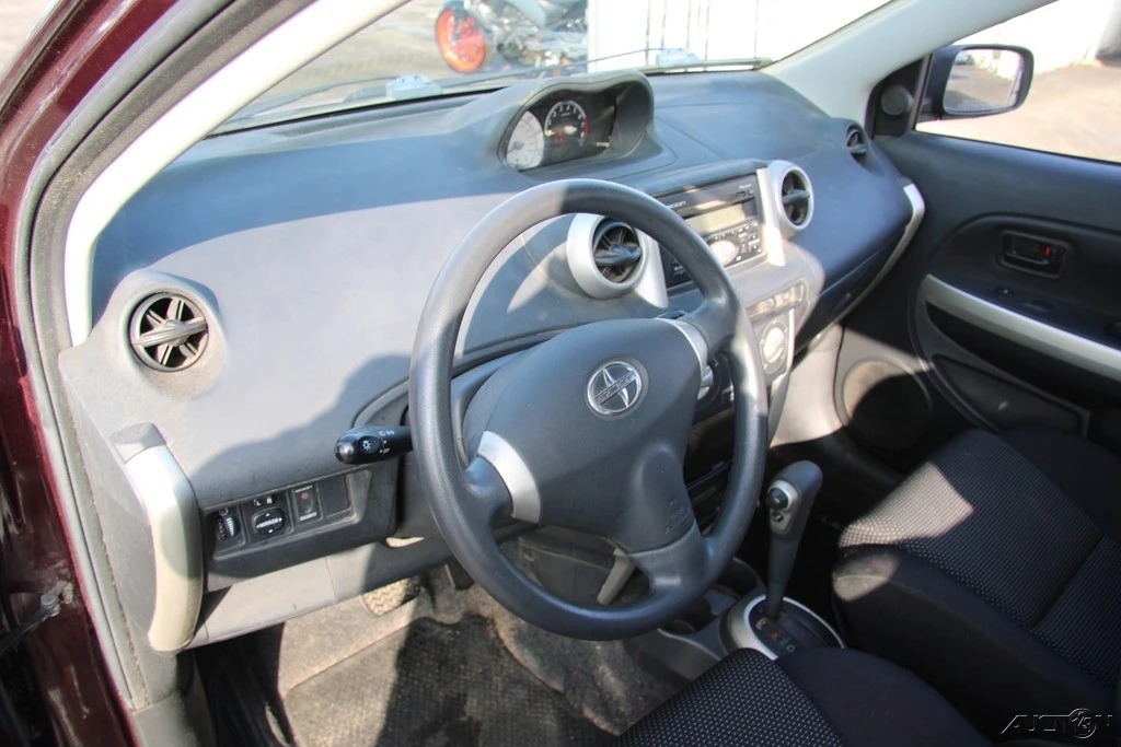 2004 Scion xA - Image 13 of 21