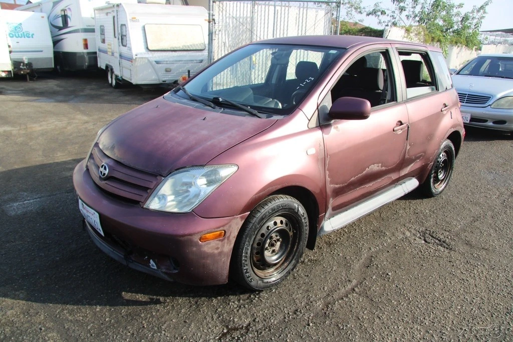 2004 Scion xA - Image 2 of 21