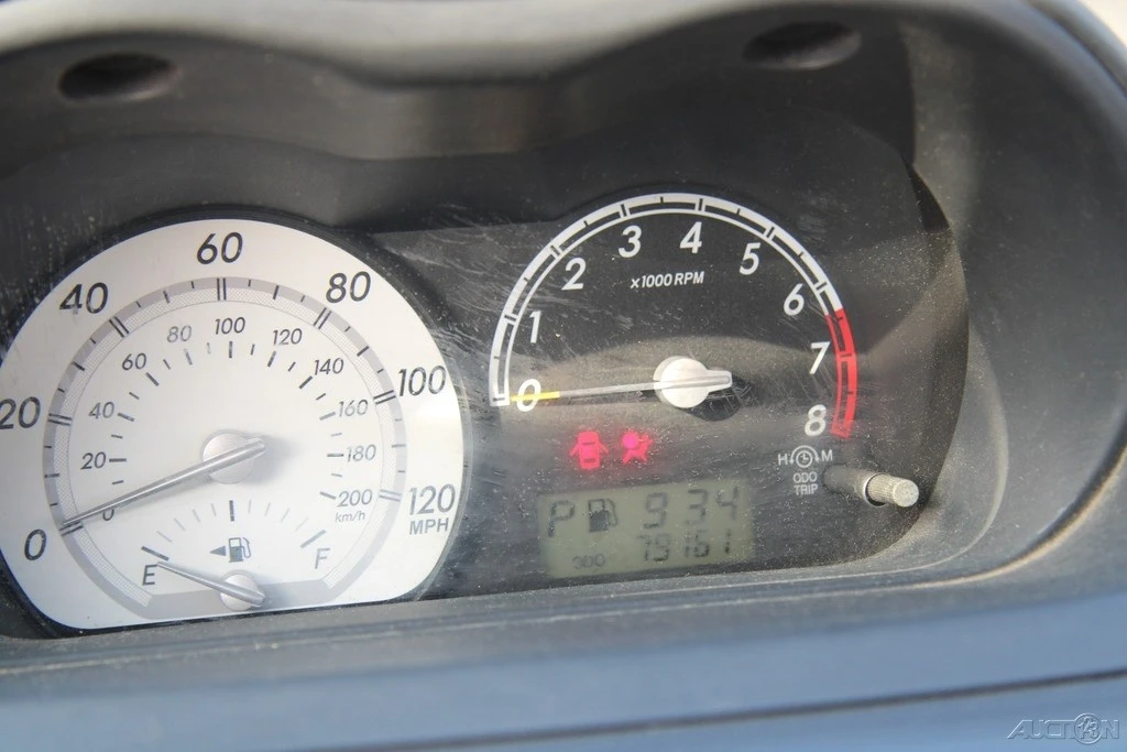 2004 Scion xA - Image 15 of 21