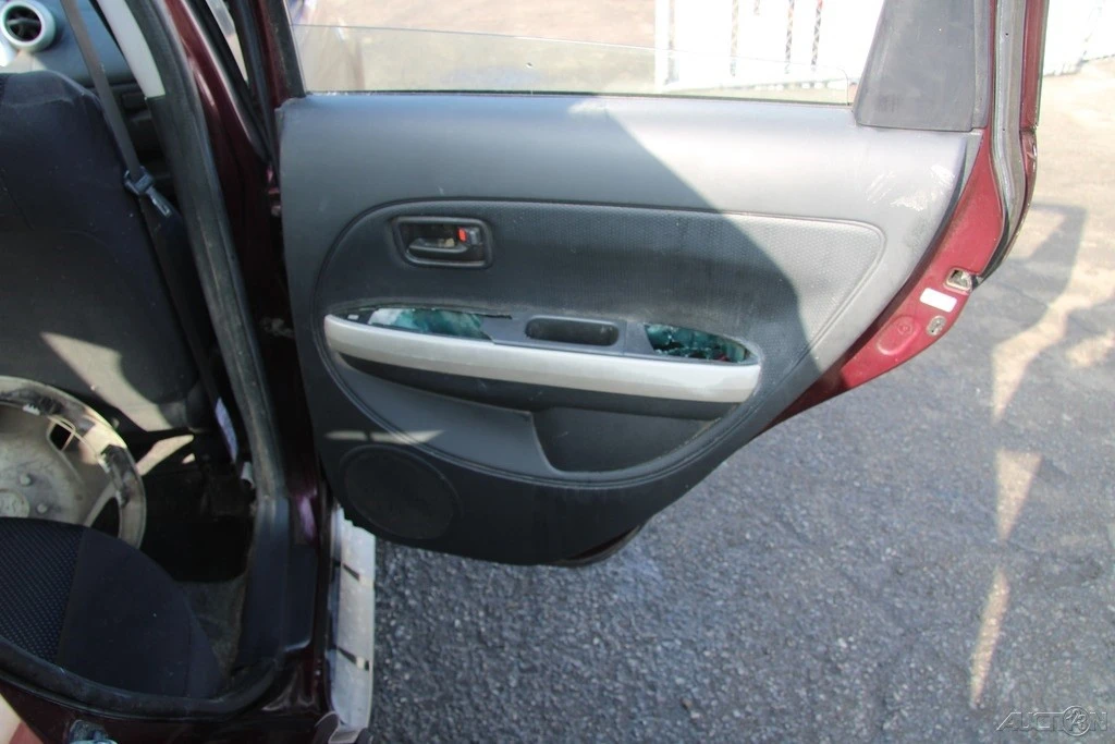 2004 Scion xA - Image 21 of 21