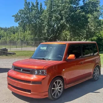 2004 Scion xB 10 Series Hatchback