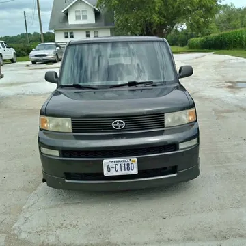 2004 Scion xB Hatchback 4D