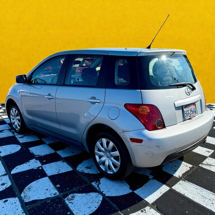 2004 Scion xA - Image 4 of 12