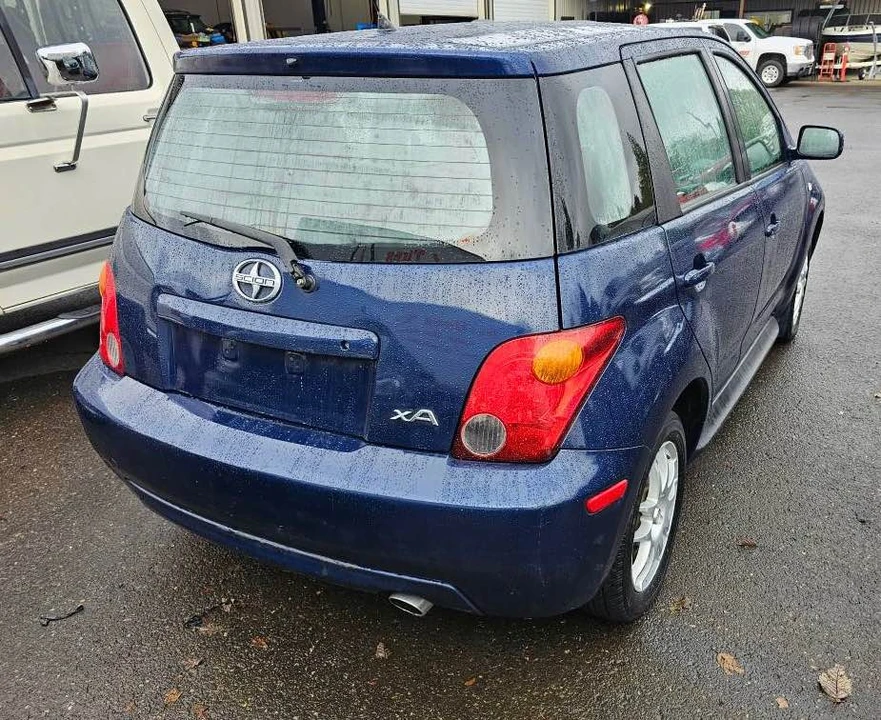 2004 Scion xA - Image 4 of 6