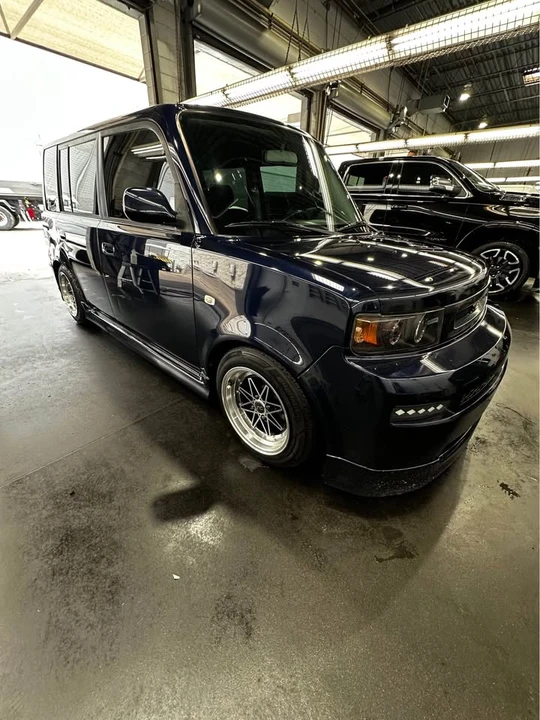2004 Scion xB - Image 3 of 18