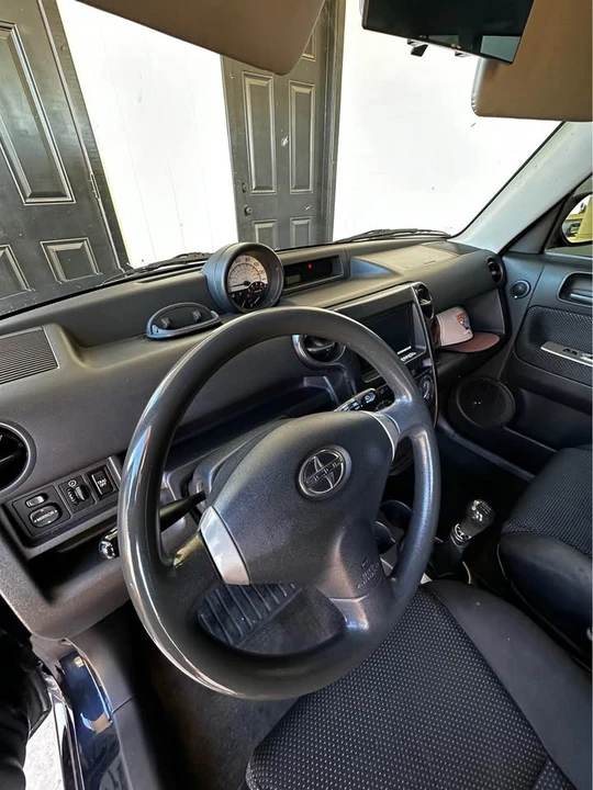 2004 Scion xB - Image 14 of 18
