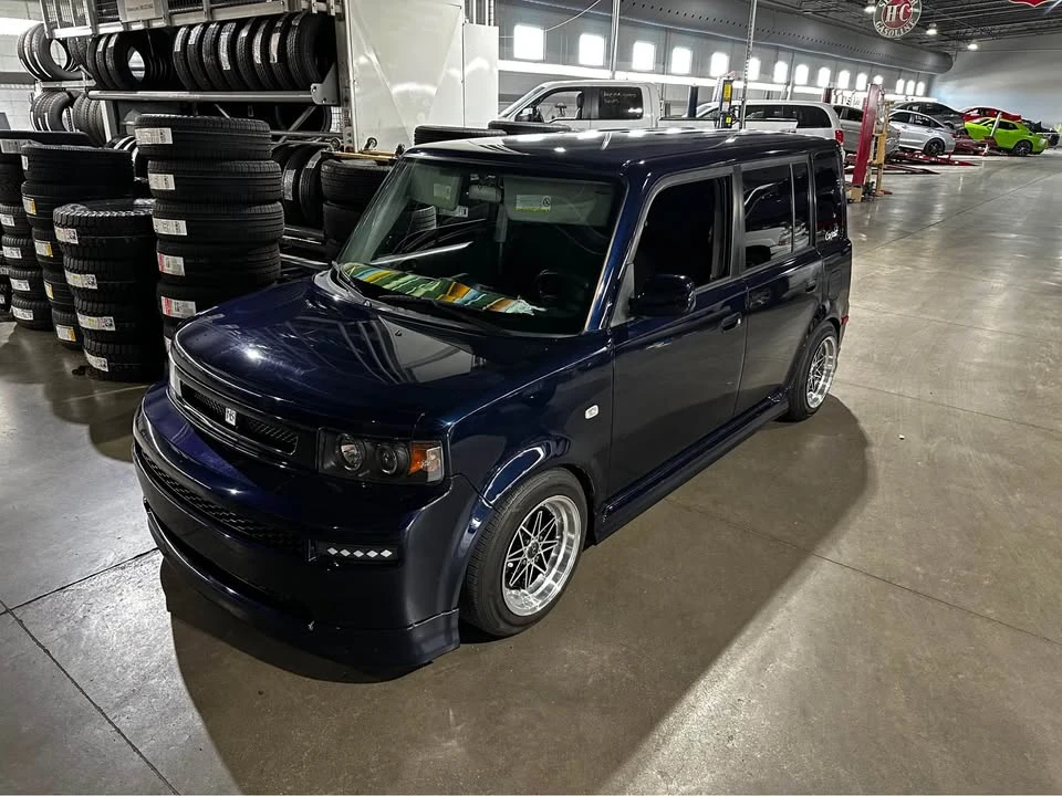 2004 Scion xB - Image 6 of 18