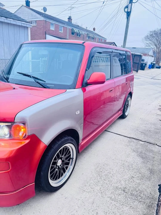 2004 Scion xB - Image 6 of 16