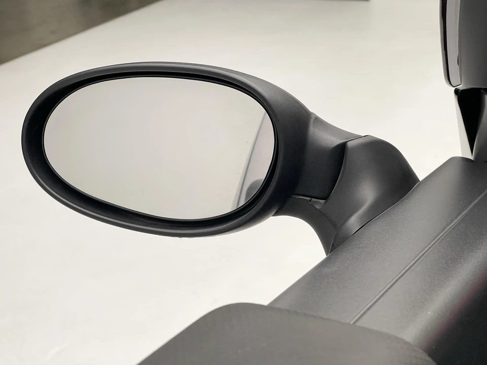 2004 Smart Crossblade - Image 16 of 31