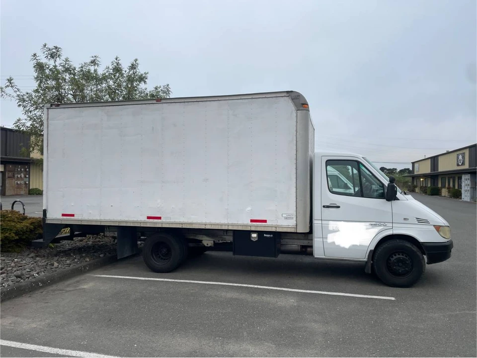 2004 Mercedes-Benz T1N Sprinter - Image 2 of 6