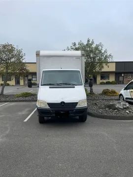 2004 Mercedes-Benz Sprinter 2500 T1N Box Truck