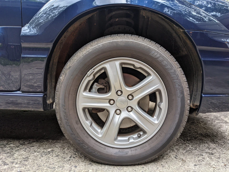 2004 Subaru Baja - Image 28 of 31