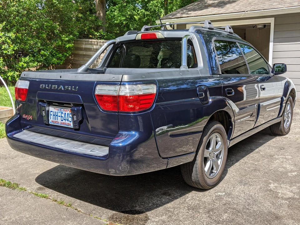 2004 Subaru Baja - Image 9 of 31