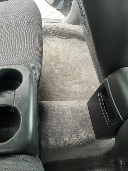 2004 Subaru Baja - Image 28 of 31