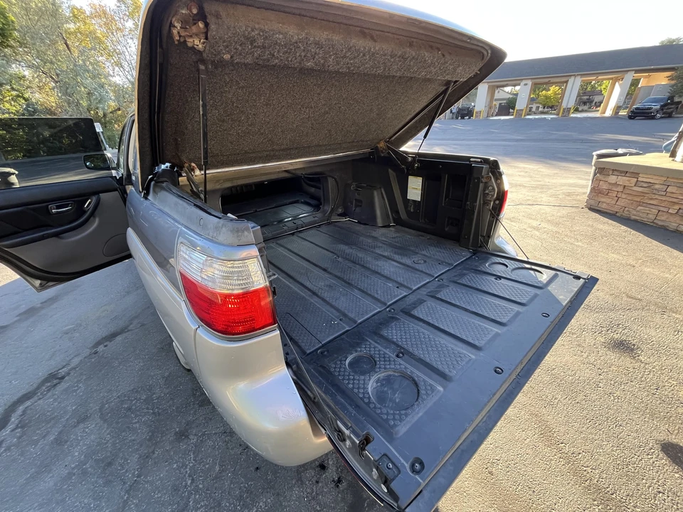 2004 Subaru Baja - Image 12 of 31