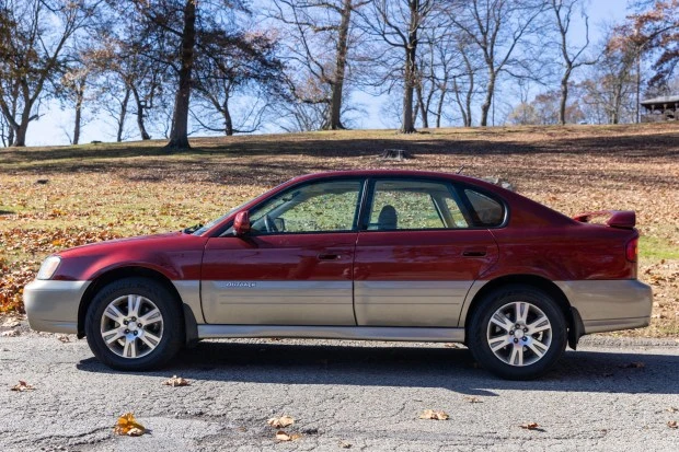 2004 Subaru Outback 2nd Gen - Image 3 of 7