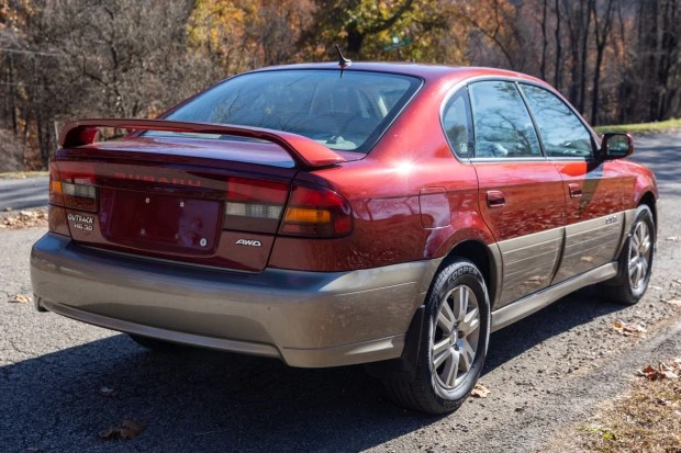 2004 Subaru Outback 2nd Gen - Image 2 of 7