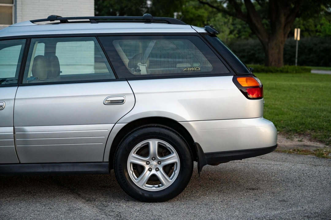 2004 Subaru Outback 2nd Gen - Image 16 of 31