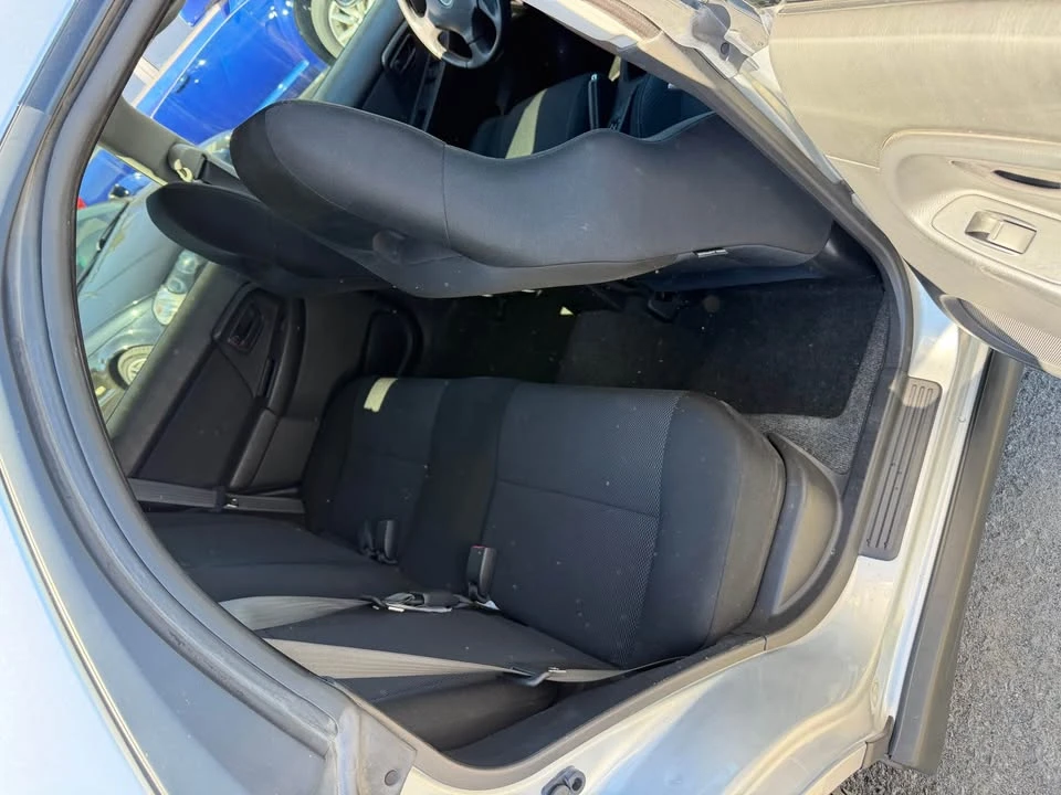 2004 Subaru Impreza 2nd Gen - Image 13 of 20