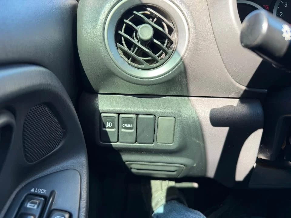 2004 Subaru Impreza 2nd Gen - Image 10 of 20