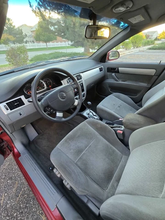 2004 Suzuki - Image 12 of 20