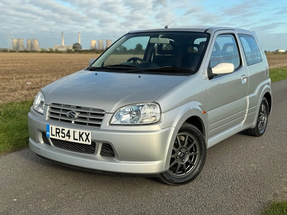 2004 Suzuki - Image 4 of 30