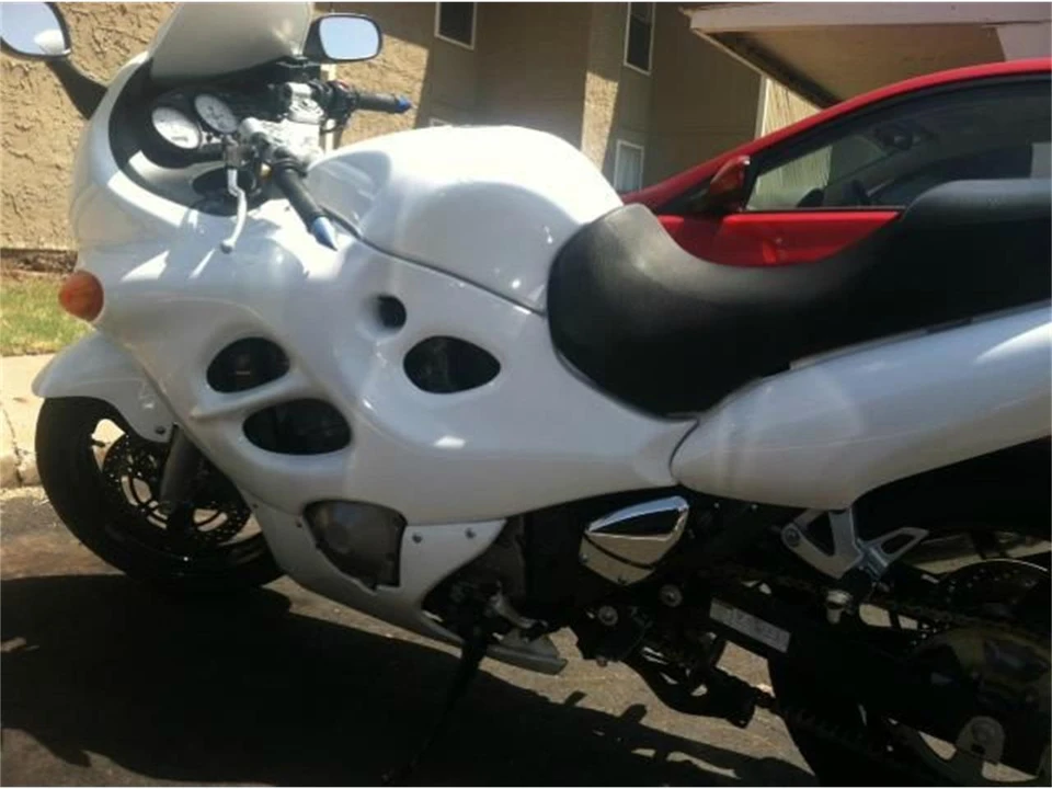 2004 Suzuki Motorcycles - Image 2 of 3