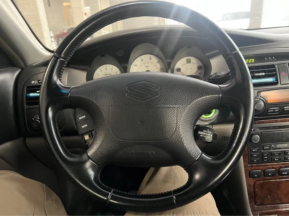 2004 Suzuki - Image 3 of 6