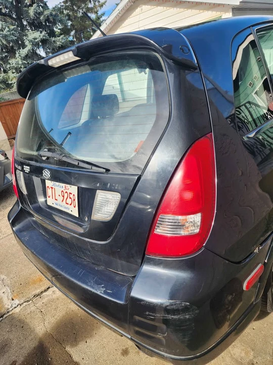 2004 Suzuki - Image 11 of 16