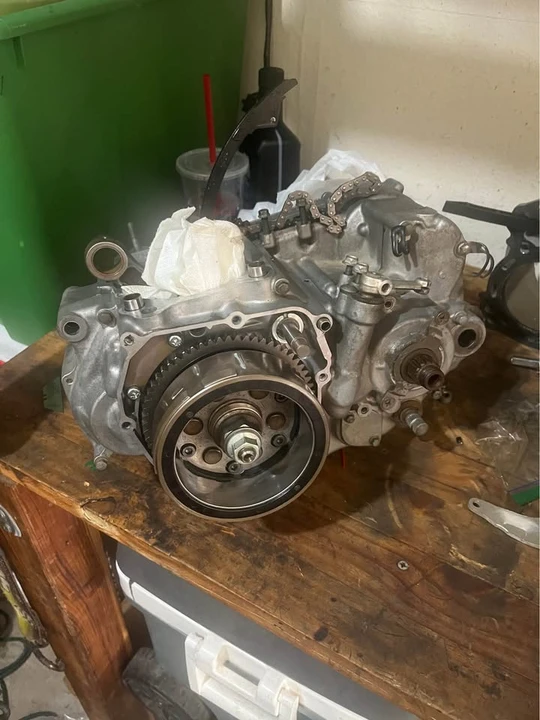 2004 Suzuki - Image 12 of 13