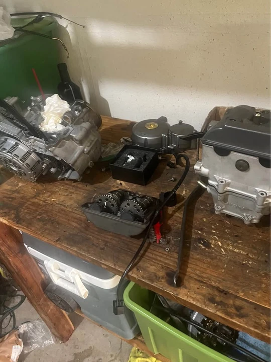 2004 Suzuki - Image 11 of 13