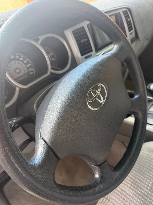 2004 Toyota 4Runner 4th Gen - Image 11 of 16
