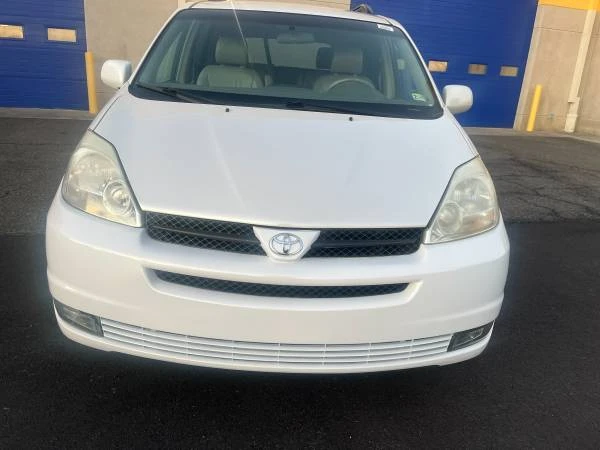 2004 Toyota Sienna 1st Gen - Image 2 of 21