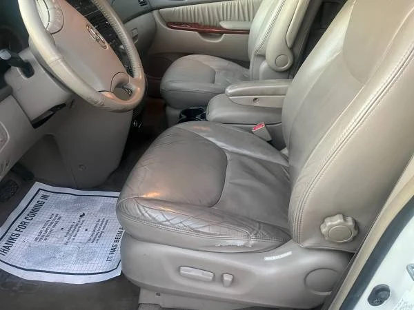 2004 Toyota Sienna 1st Gen - Image 13 of 21