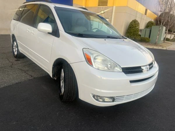 2004 Toyota Sienna 1st Gen - Image 3 of 21