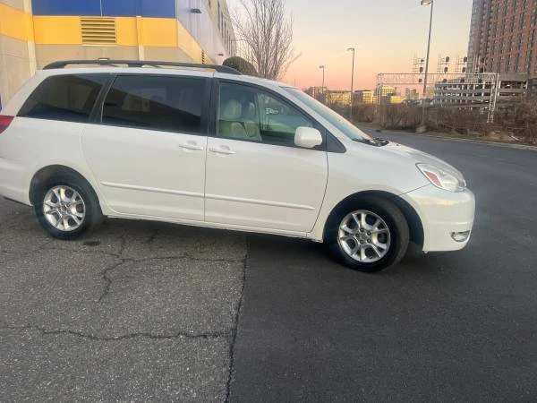 2004 Toyota Sienna 1st Gen - Image 4 of 21