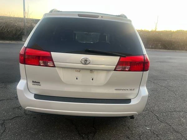 2004 Toyota Sienna 1st Gen - Image 6 of 21