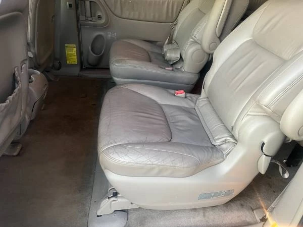 2004 Toyota Sienna 1st Gen - Image 15 of 21