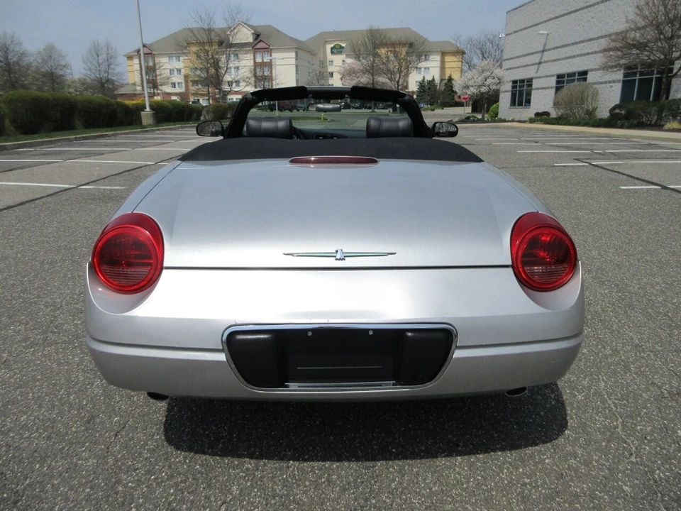 2004 Ford Thunderbird 11th Gen - Image 20 of 21