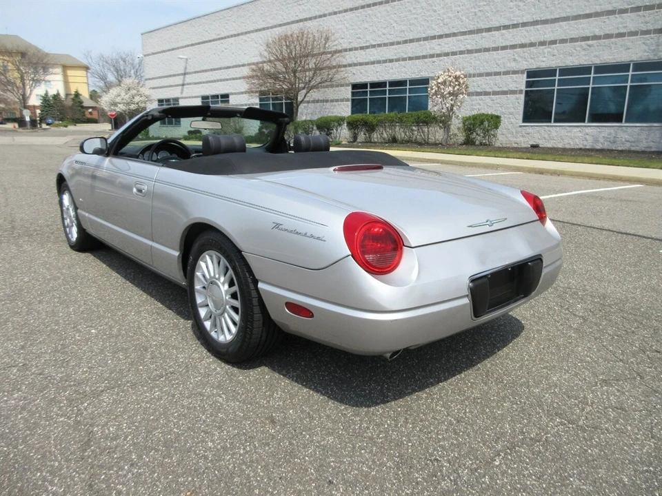 2004 Ford Thunderbird 11th Gen - Image 3 of 21