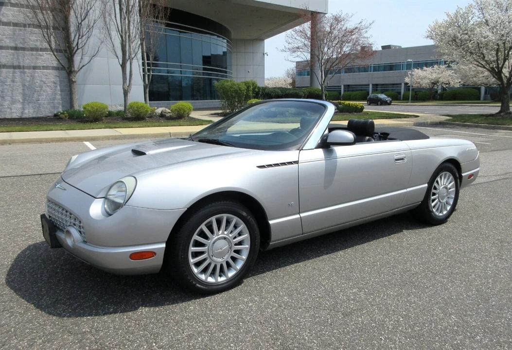 2004 Ford Thunderbird 11th Gen - Image 9 of 21