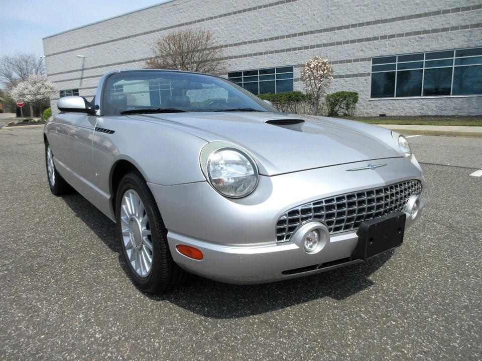 2004 Ford Thunderbird 11th Gen - Image 2 of 21