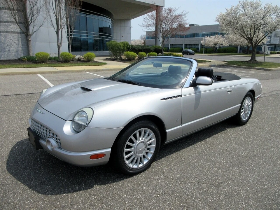2004 Ford Thunderbird 11th Gen - Image 5 of 21