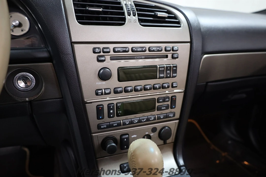 2004 Ford Thunderbird 11th Gen - Image 20 of 21